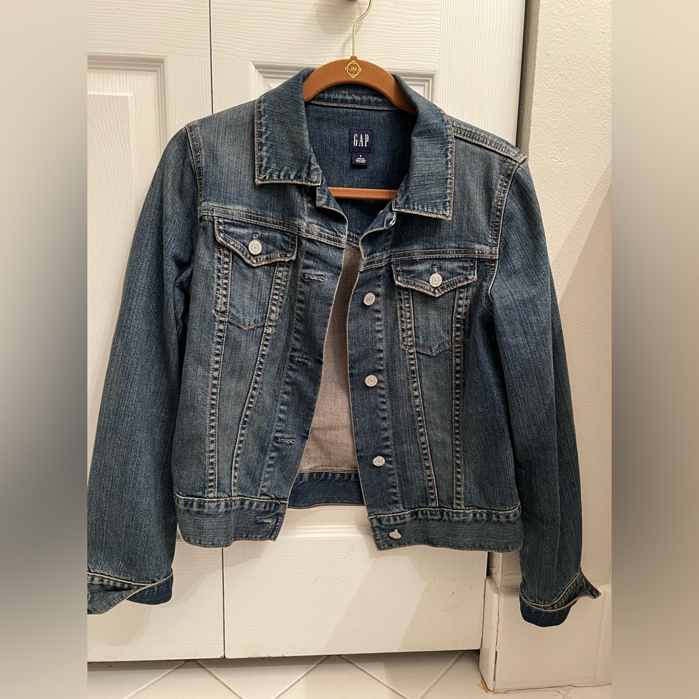 GAP Dark Blue Jean Jacket Classic Denim Style Size Small